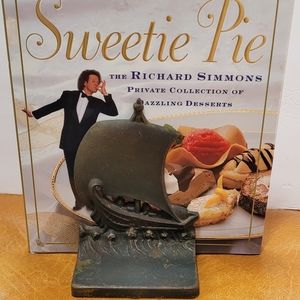 Pair of 1920's book ends Bradley and Hubbard Vicking Ships